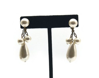 Attention-Getting Vintage Gold Tone and Faux Pearls Dangle Clip on Earrings.