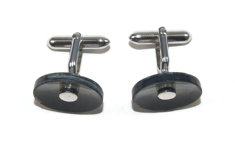 Swank Hallmark. Vintage Swank Abalone and Silver Tone Round Cuff Links