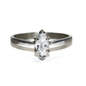 Vintage Sterling Silver and Marquise Cut CZ Size 7 Solitaire Engagement Ring. Hallmarked RSC 925.