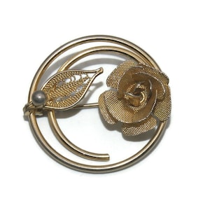 Vintage Brooch, Sarah Coventry,  1960s Gold Tone Rose Brooch, Round Brooch, Daily Wear, Gift for Her, Floral Brooch, Art Nouveau Style.