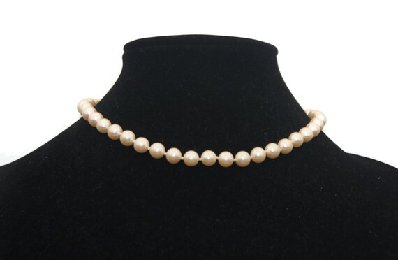 Vintage Monet Gold Tone and Faux Pearls 16 Inch Necklace With