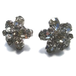 Vintage Silver Tone Rhodium Plated and Crystal Floral Screw Back Earrings. Wedding Bridal Earrings. 1940-1950s Era Earrings.