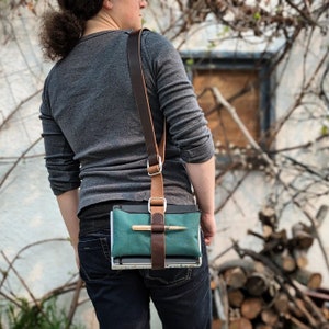 Handsydd läderrem i bälte: Berry Brown Woolf Journaling