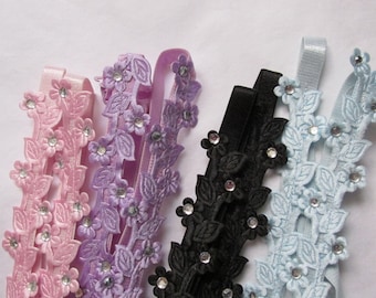 Spalline del reggiseno, spalline, pizzo, gancio, applicazione di diamanti