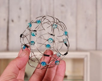 magic loops toy