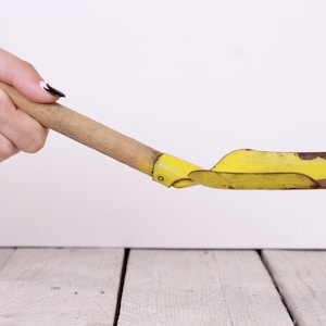 Vintage Small Children&#39;s Metal Shovel with Wooden Handle, Sand Toy