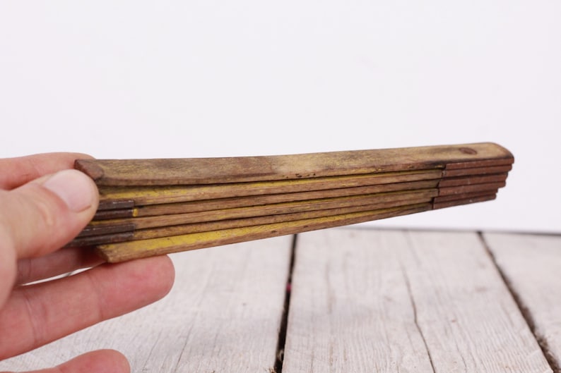 Vintage Wooden Carpenter Folding Ruler Meter