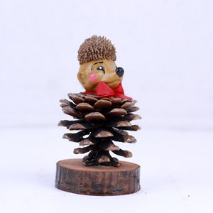 1970&#39;s wooden hedgehog, Hedgehog figurine