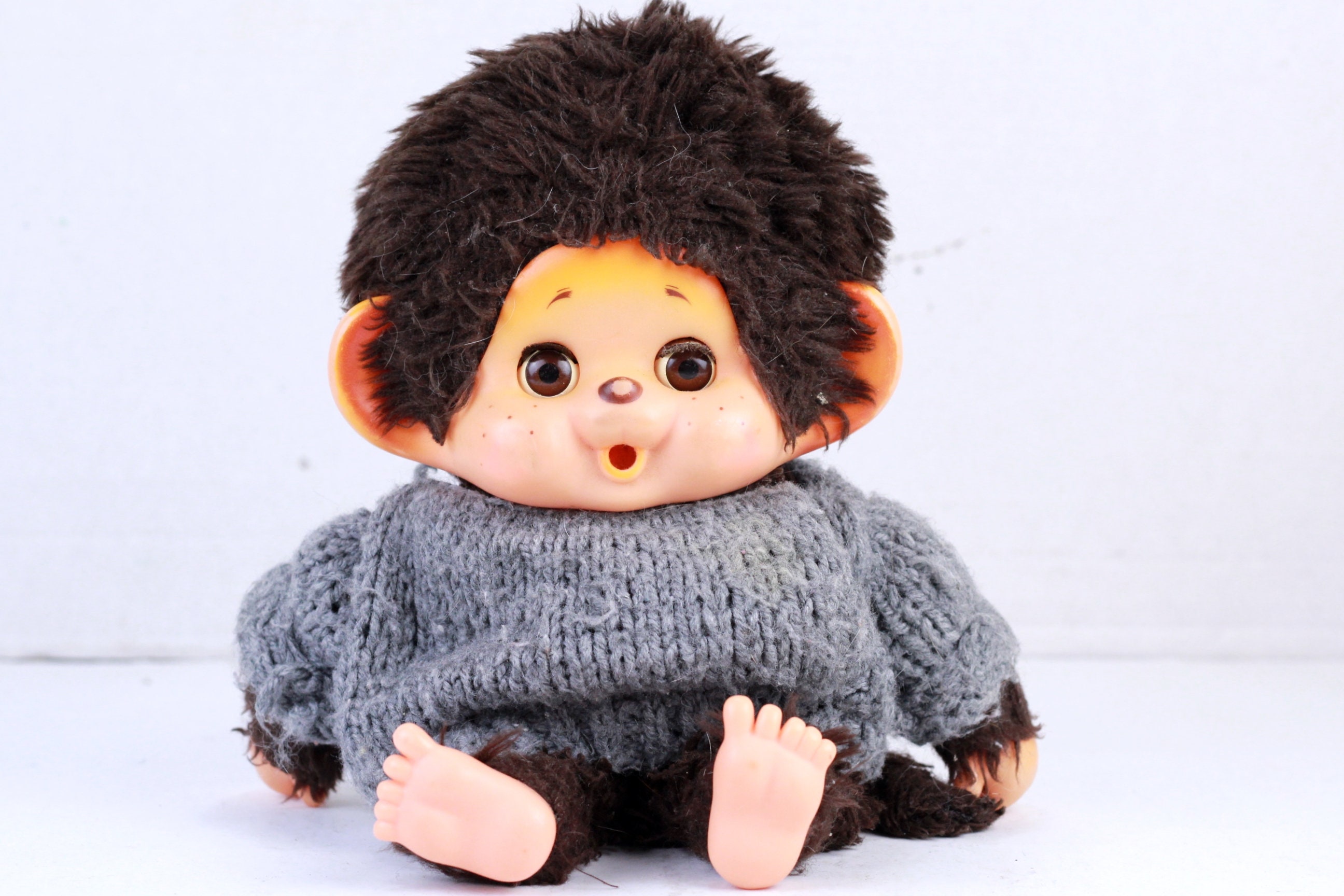 モコちゃんブラック36 Pluszowa małpka Monchichi z lat 70. – kolekcjonerska zabawka