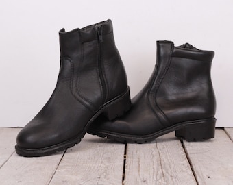 Vintage Women Ankle Boots, Black Leather, US Women's Size 6.5