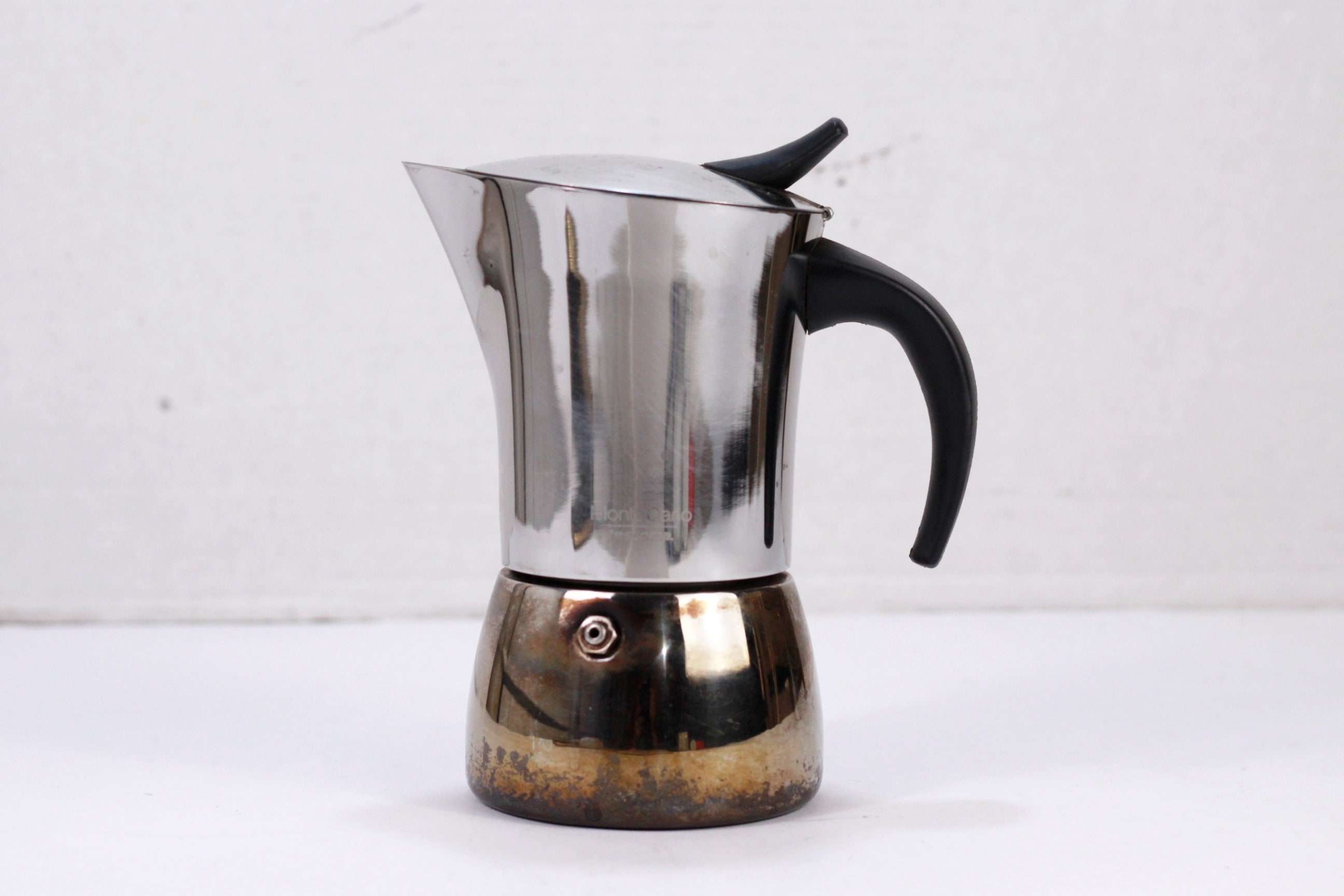 Cracked top knob on a Bialetti Moka Induction : r/mokapot