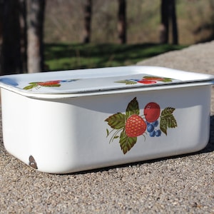 Vintage White Enamel Box with Picture Strawberry with Lid, Refrigerator Box