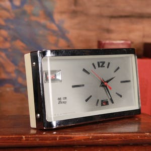 Vintage Mechanical Alarm Clock, Clock Shanghai with Flip Date, Wind up, Working