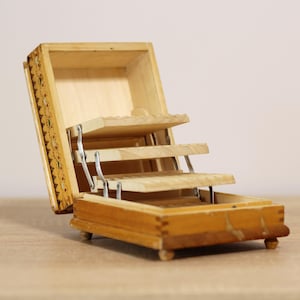 Scatola di sigarette vintage, scatola di legno fatta a mano, portasigarette, custodia pirografia, scatola ricordo in legno giallo colorato, portasigarette vintage