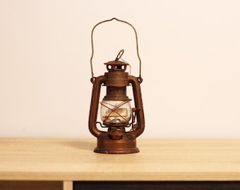 Vintage Oil Lamp 245, Collectible, Lantern