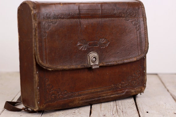 mochila de cuero escolar antigua