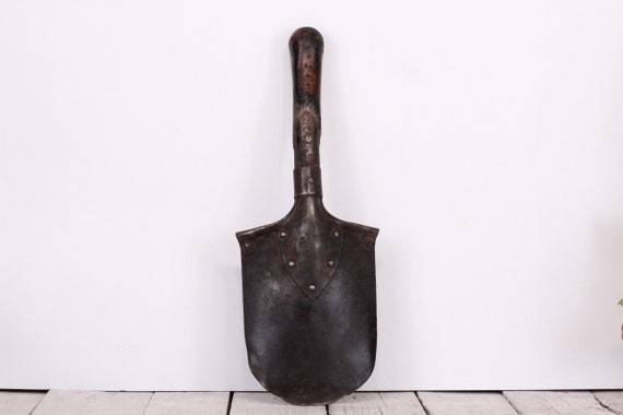 Antique WWI Military Shovel: 1915 Bleckmann Murzzuschlag, Austro