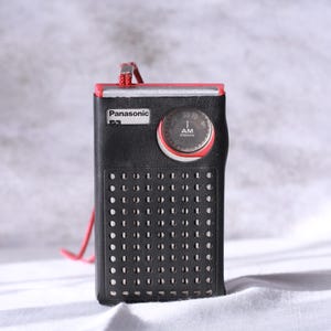 National Panasonic R-1015 Radio, Handheld Portable Radio, Transistor