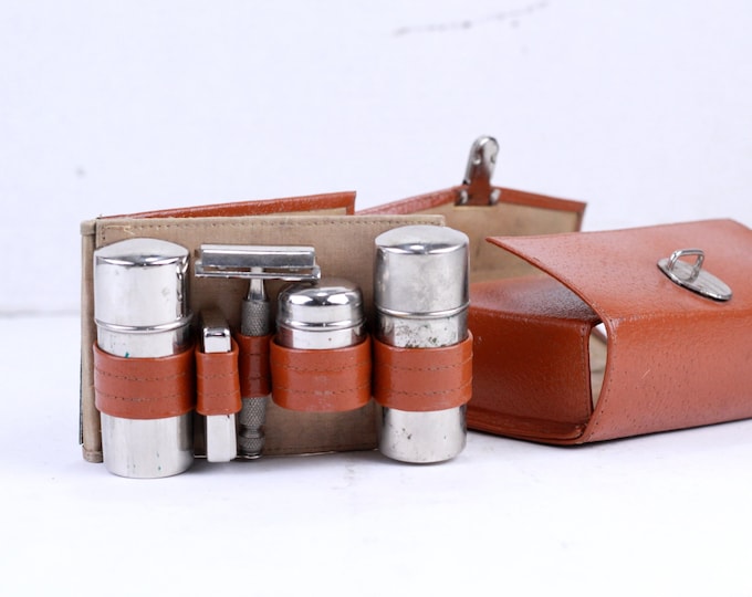 Vintage Leather Men's Grooming Kit: Chrome Travel Shaving Set