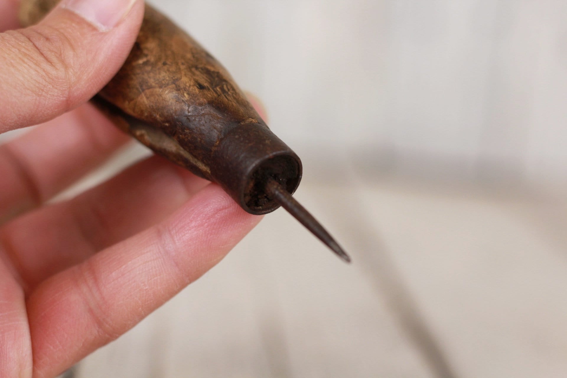 Vintage Awl Tool Wood Handle Cobbler Scratcher Engraving DIY 8 1/2 Ice  Pick