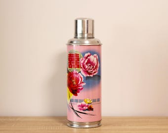 Garrafa térmica vintage de Xangai: Garrafa térmica chinesa com estampa floral e copo.