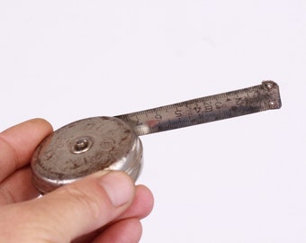 Vintage Roll-Maßband, 2 m Sammler-Roulette, Maßband in Metallkörper