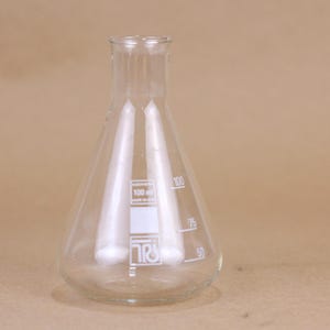 Vintage Lab Glass Beaker: 100 ml Medical Flask, Made in DDR
