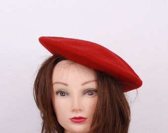 Vintage Red Wool Beret Hat Painter