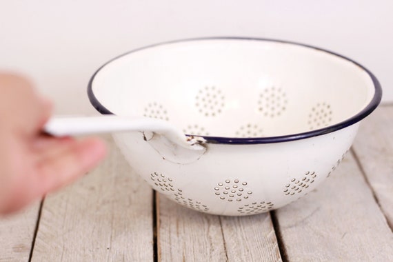 Large enamel colander online