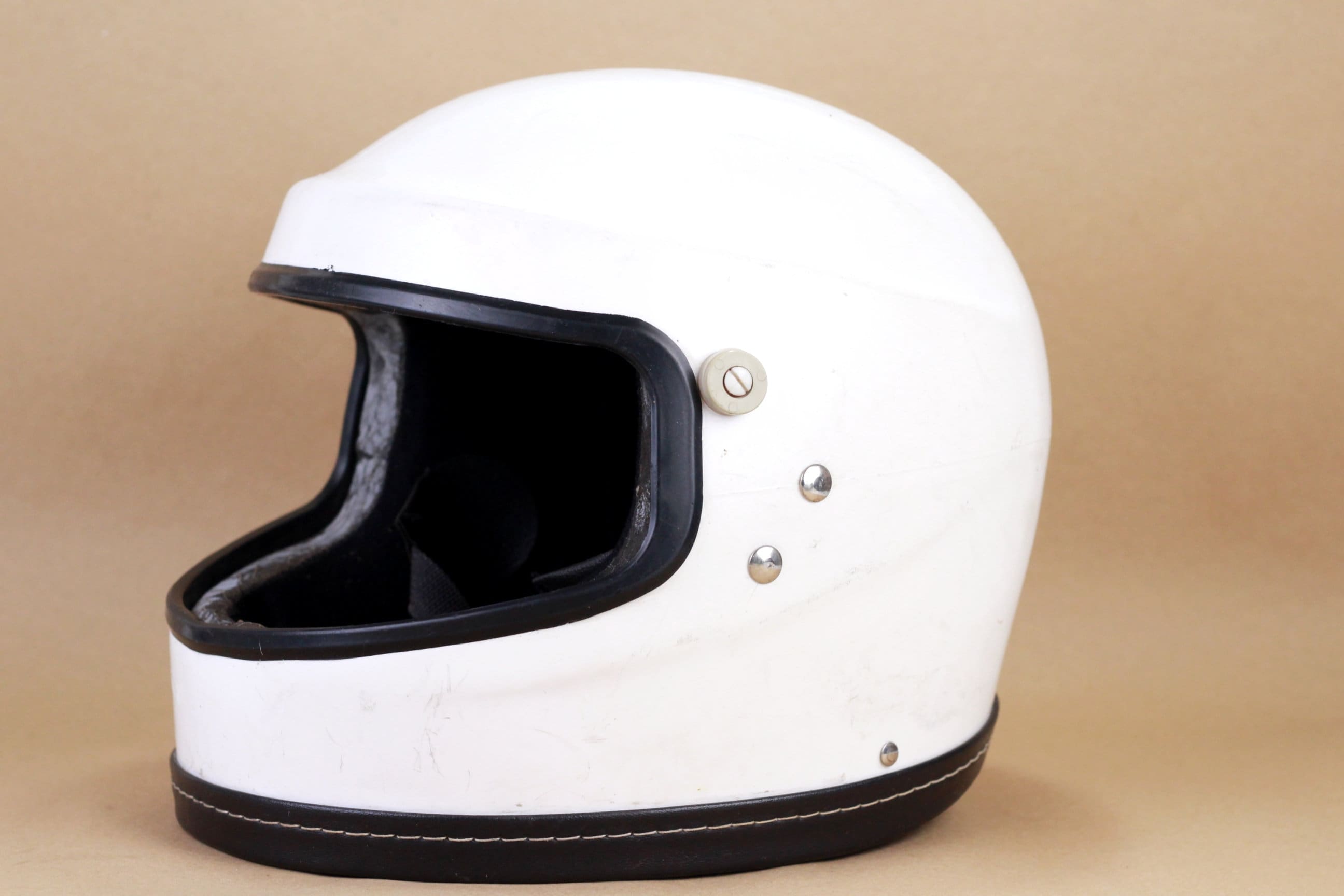 Vintage 1980s Full Face Motorcycle Helmet - White/black - Etsy Vintage 1980s Full Face Motorcycle Helmet - White/black - Etsy
