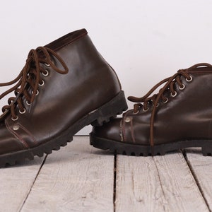 Vintage Brown Leather Children&#39;s Boots: US Size 8