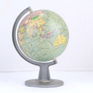 Vintage World Globe: 90s Small Desk Decor (5.5 inch)