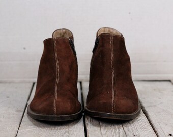 ブーツその他 Damy Vintage Ankle Boots In Brown Suede Vintage Brown Suede Lady's Ankle Boots, Shoes, Size US 8.5