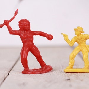 Kunststoff Indianer und Cowboy Figuren Westernspielzeug