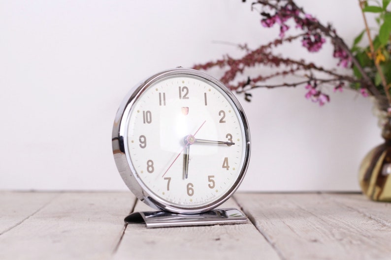 Vintage Chinese Mechanical Alarm Clock, Wind-Up, Working image 4