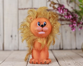 Vintage Small Lion Rubber Toy Baby Bath