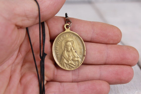 Vintage Religious Medallion Praebe Fili Mi Cor Tu… - image 4