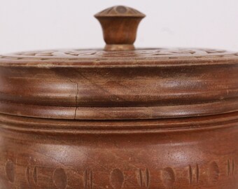 新品未開封 輸送用箱付き THE  YEARS 1967-1974 ヴィンテージの蓋付き丸型木箱 - Etsy 日本