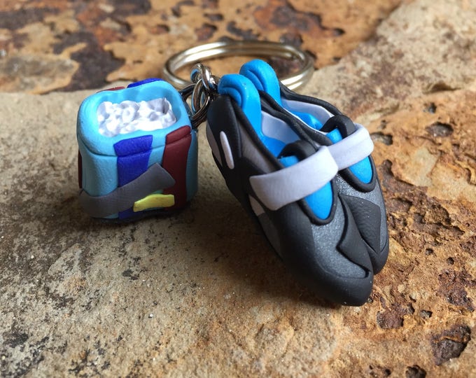 Rock Climbing Keychain Personalized Gift for Climbers Custom Climbing Shoes and Chalk Bag