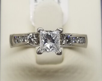 Z1250 Vintage 14K White Gold and Platinum Est 0.75 TCW Diamond Ring, Size 6.25