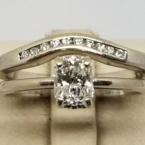 Z123 Vintage 14K White Gold Ring Set with a .40 Carat Emerald Cut Diamond, Size 6.75.