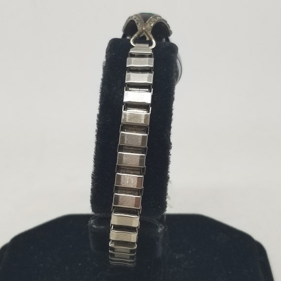 FA3177 Vintage Timex Ladies Quartz Wrist Watch wi… - image 3