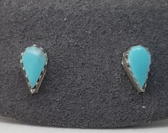 FA2300 Vintage Sterling and Turquoise Stud Earrings.