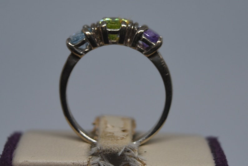FA334 Vintage Sterling Multi-Stone Ring Size 7.
