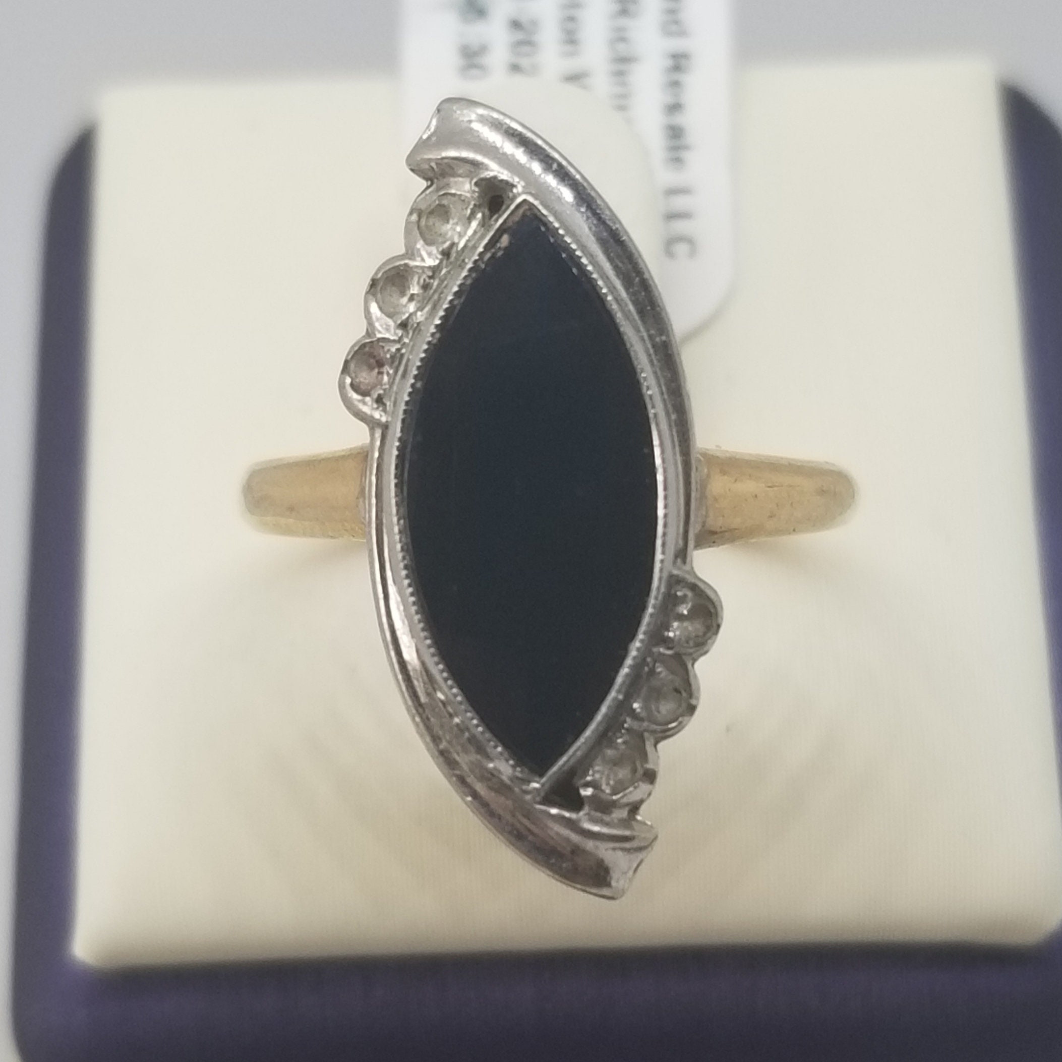 Z966 Vintage 14K Two Toned Onyx and Sapphire Ring, Size 6 - Etsy Z966 Vintage 14K Two Toned Onyx and Sapphire Ring, Size 6 - Etsy
