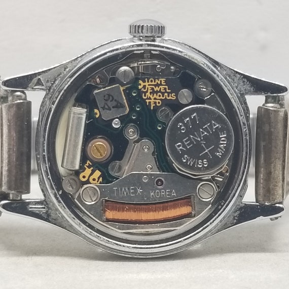 FA3177 Vintage Timex Ladies Quartz Wrist Watch wi… - image 7
