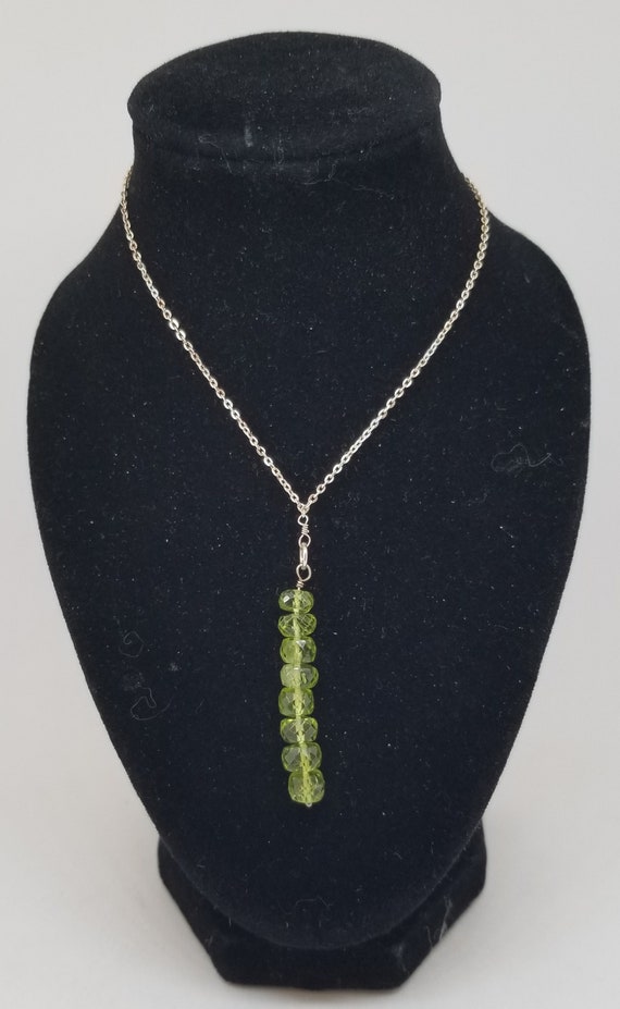 FA3601 Vintage 17" 925 Sterling Silver Peridot Ne… - image 1