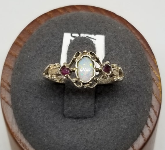 FA5047 Vintage Sterling with Opal and Garnets Eur… - image 1