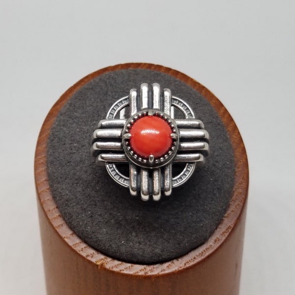 FA4733 Vintage Carolyn Pollack Sterling with Rekios Red Coral Ring, Size 8.