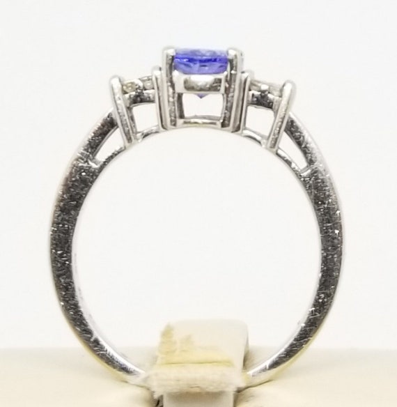 Z107 Vintage 14K White Gold Ring with Tanzanite a… - image 3